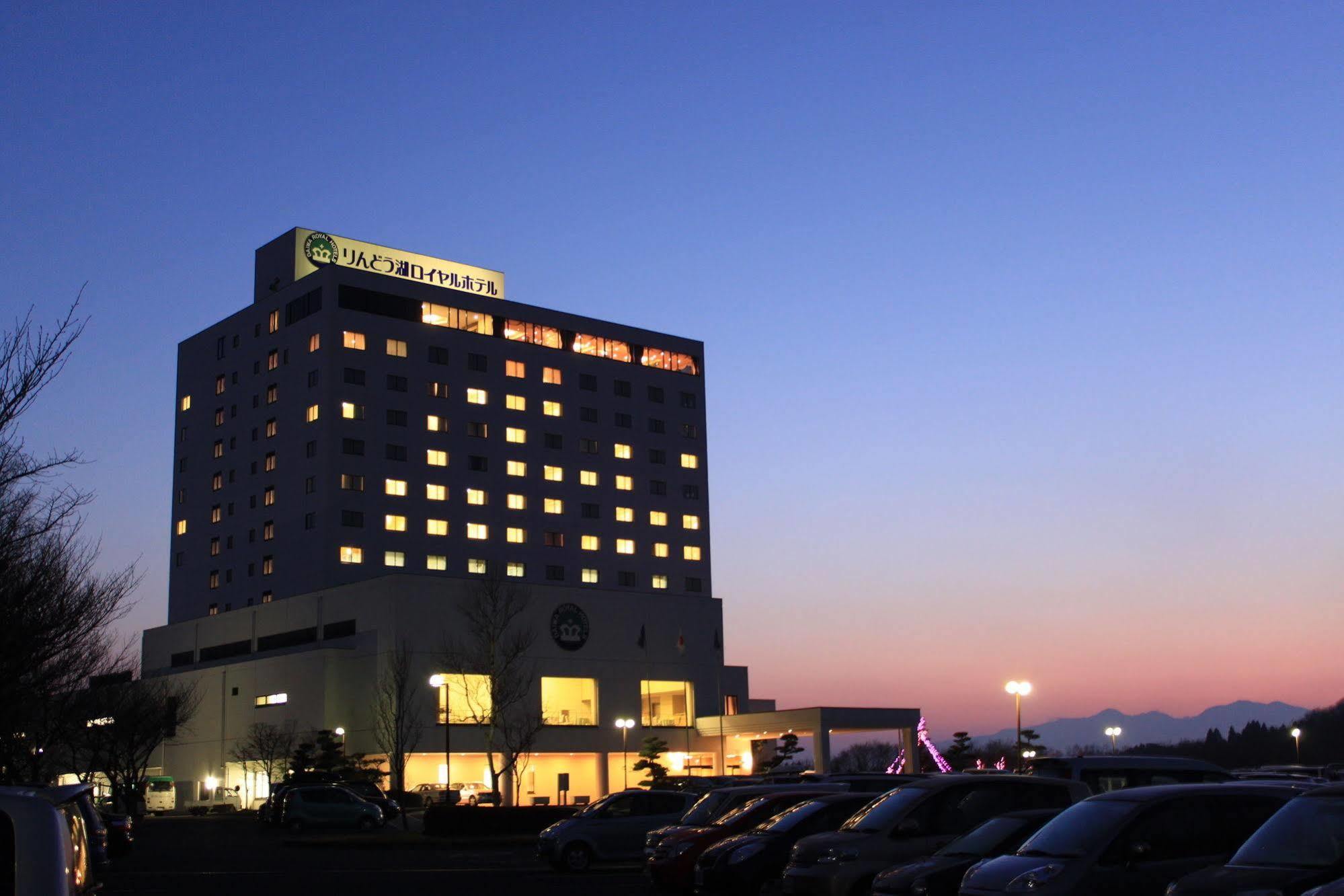 Royal Hotel Насу Екстер'єр фото