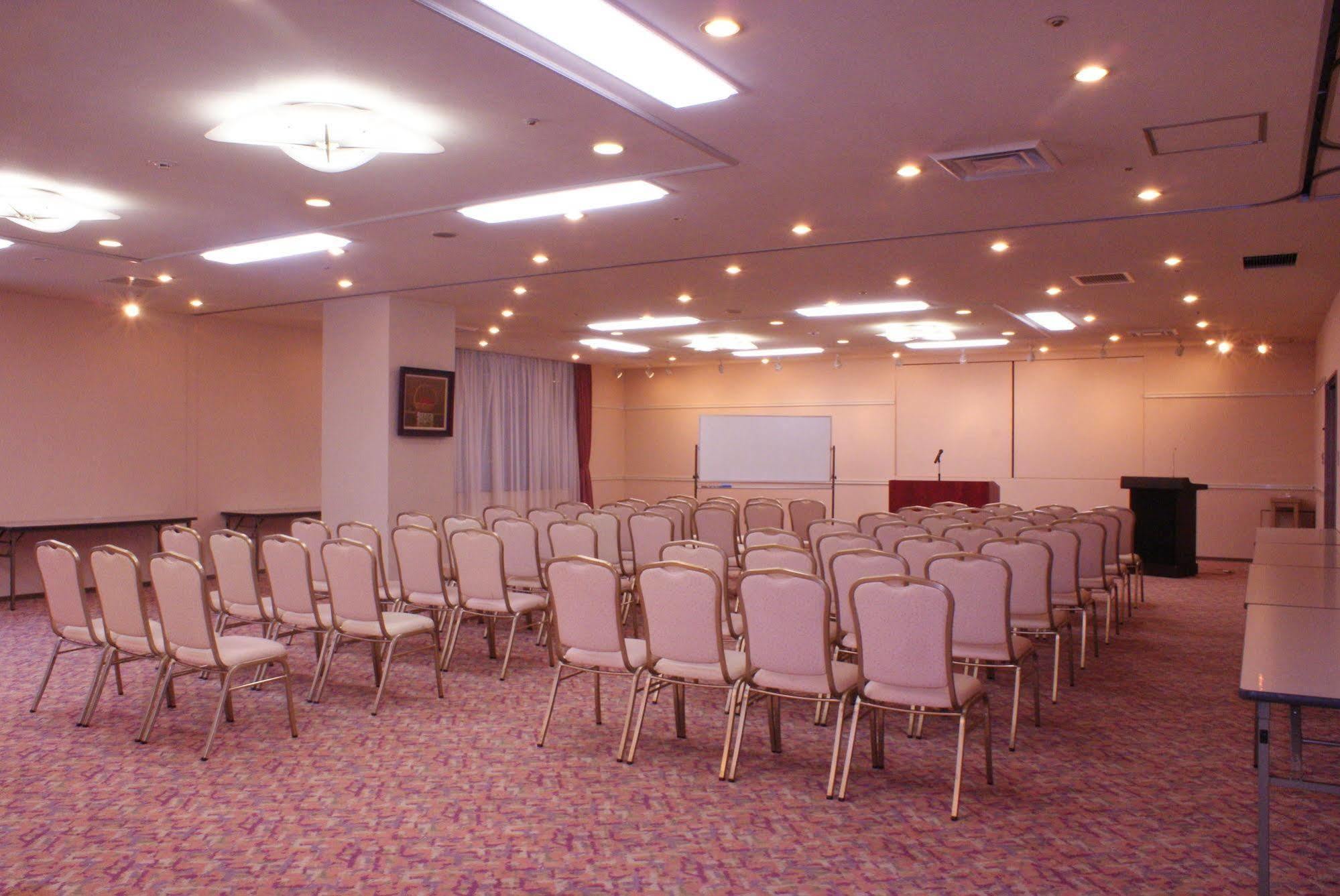 Royal Hotel Насу Екстер'єр фото